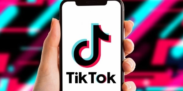 TikTok издава албум с най-популярните си музикални хитове